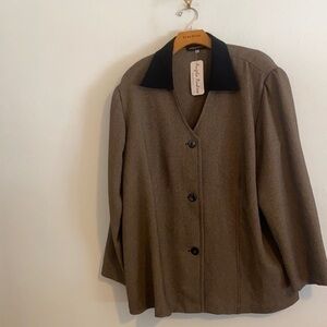 NWT ANGELA ANDREA BROWN JACKET SIZE XXL